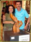 La escultora Silvia Durn y el profesor Ricardo Jimnez
